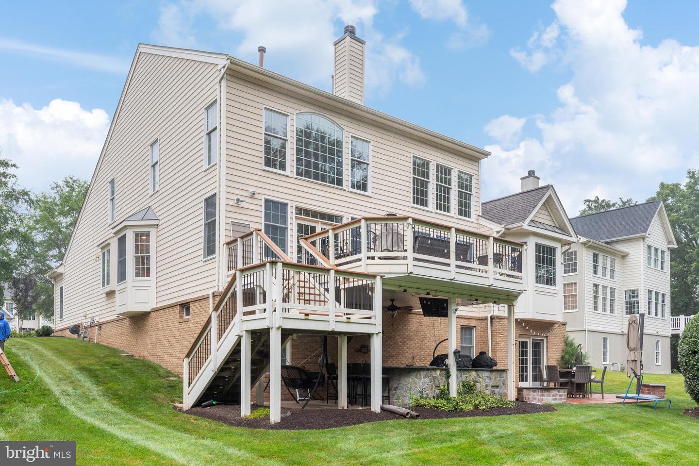 15292 GOLF VIEW DR, HAYMARKET, Virginia 20169, 4 Bedrooms Bedrooms, ,4 BathroomsBathrooms,Residential,For sale,15292 GOLF VIEW DR,VAPW2098570 MLS # VAPW2098570