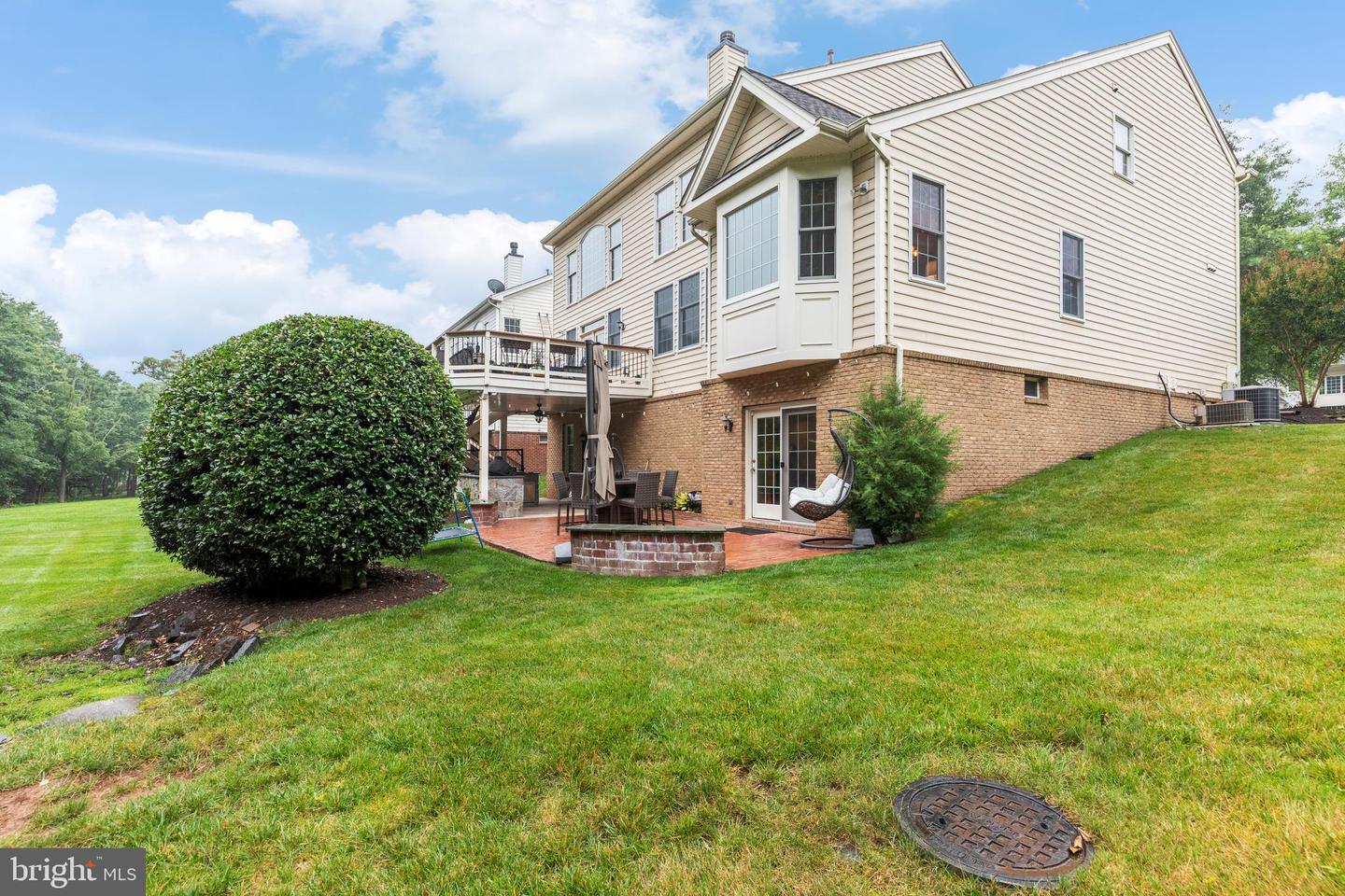 15292 GOLF VIEW DR, HAYMARKET, Virginia 20169, 4 Bedrooms Bedrooms, ,4 BathroomsBathrooms,Residential,For sale,15292 GOLF VIEW DR,VAPW2098570 MLS # VAPW2098570