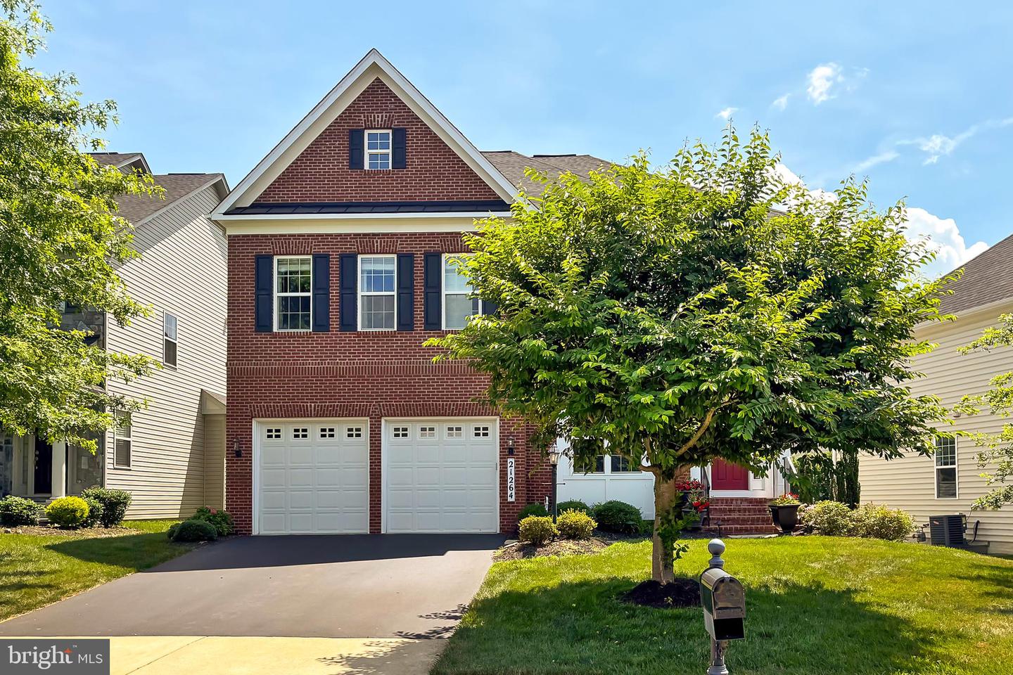 21264 FAIRHUNT DR, ASHBURN, Virginia 20148, 4 Bedrooms Bedrooms, ,5 BathroomsBathrooms,Residential,For sale,21264 FAIRHUNT DR,VALO2101218 MLS # VALO2101218