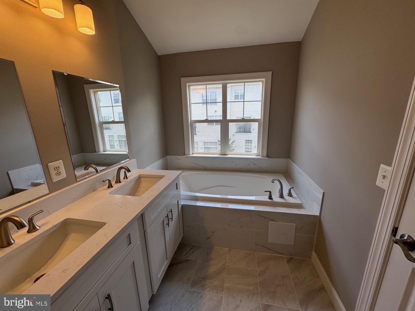 8147 CELLO WAY, MANASSAS, Virginia 20111, 3 Bedrooms Bedrooms, ,3 BathroomsBathrooms,Residential,For sale,8147 CELLO WAY,VAPW2098594 MLS # VAPW2098594