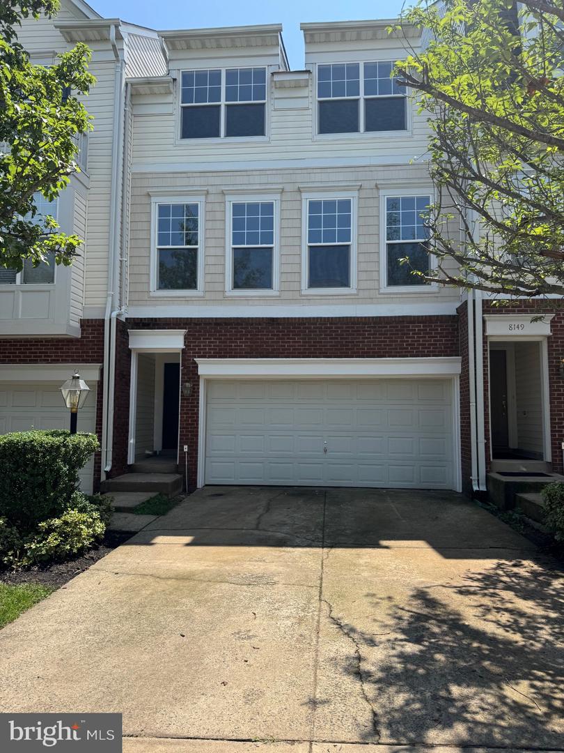 8147 CELLO WAY, MANASSAS, Virginia 20111, 3 Bedrooms Bedrooms, ,3 BathroomsBathrooms,Residential,For sale,8147 CELLO WAY,VAPW2098594 MLS # VAPW2098594