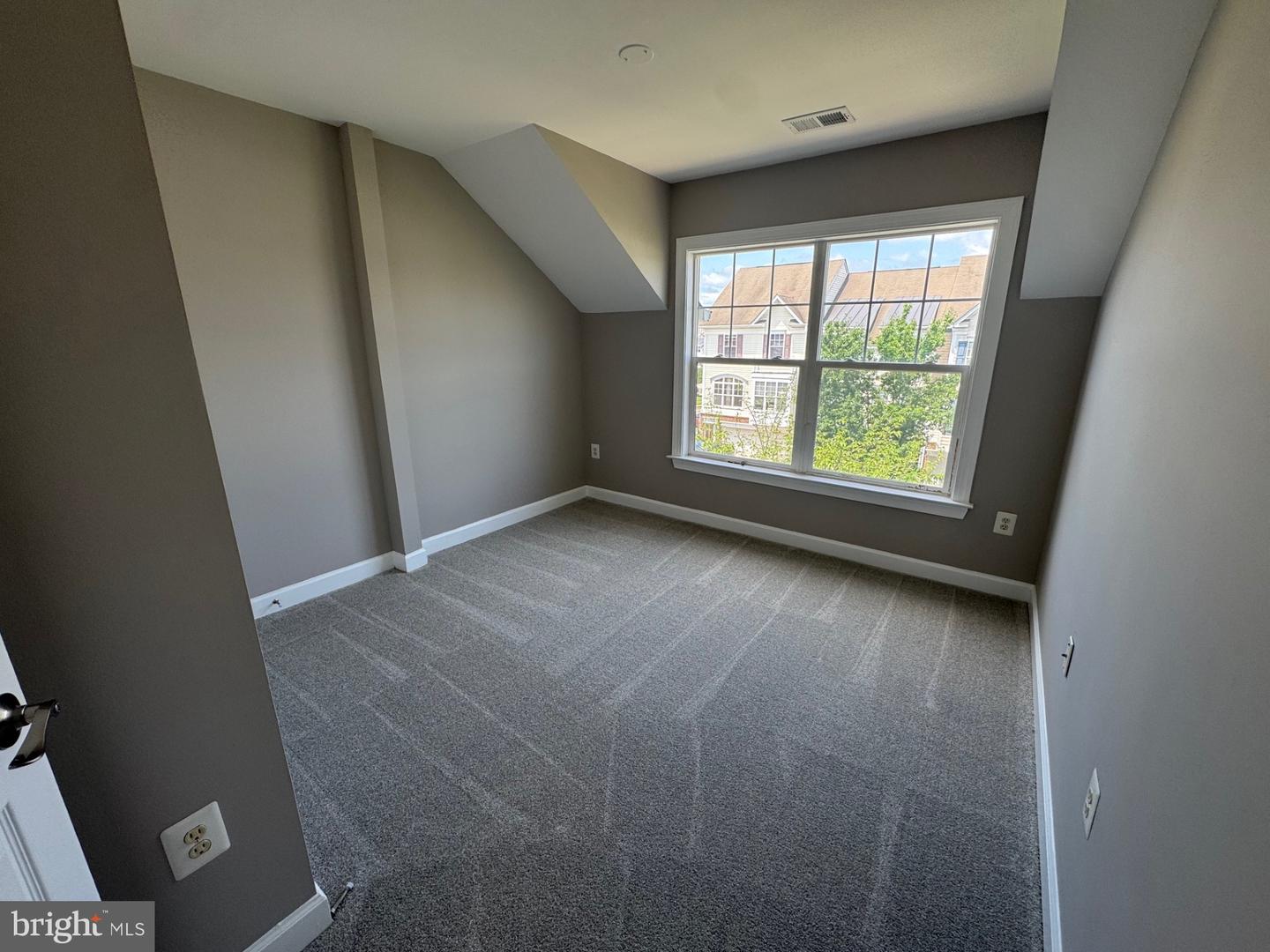 8147 CELLO WAY, MANASSAS, Virginia 20111, 3 Bedrooms Bedrooms, ,3 BathroomsBathrooms,Residential,For sale,8147 CELLO WAY,VAPW2098594 MLS # VAPW2098594