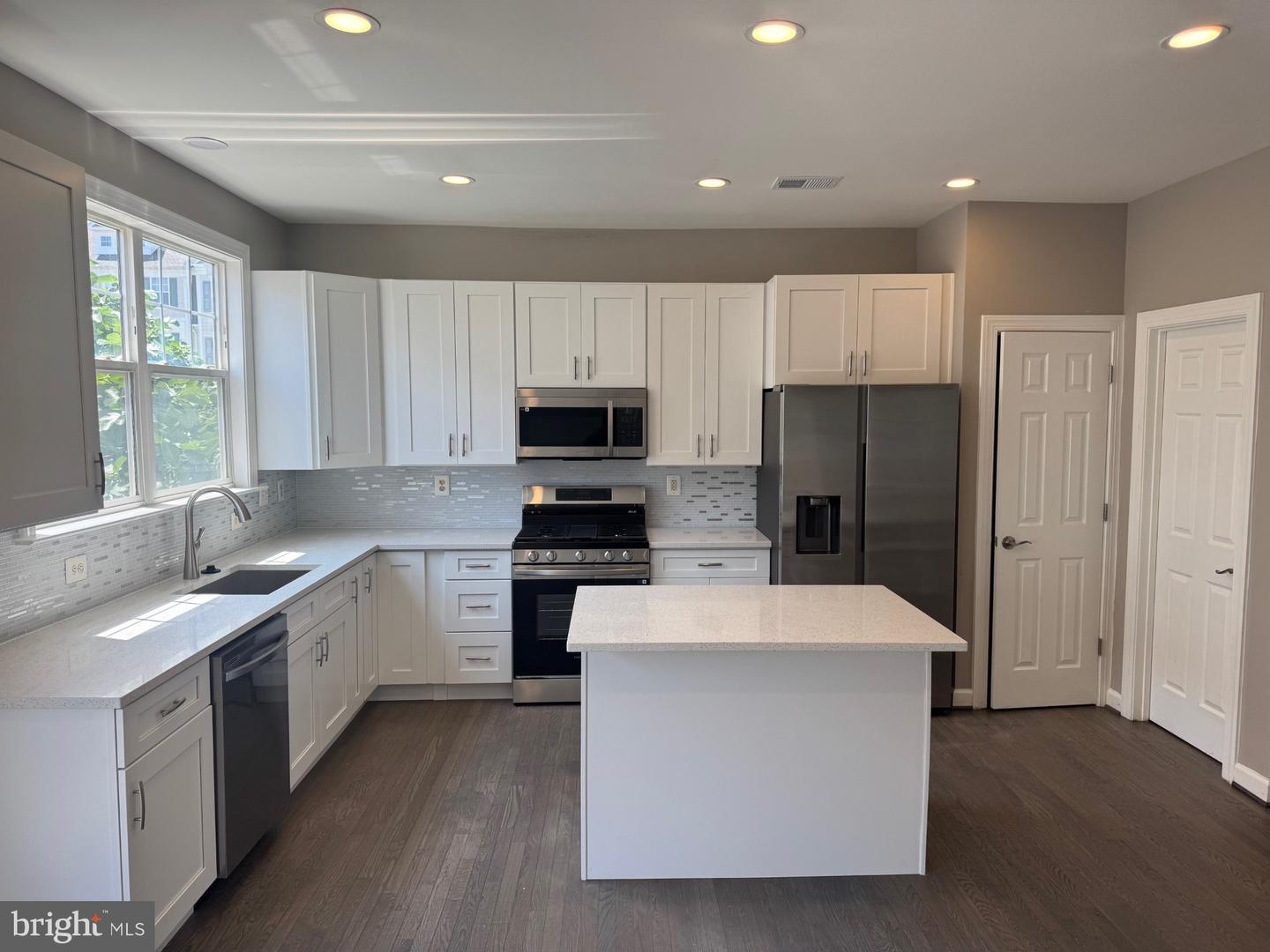8147 CELLO WAY, MANASSAS, Virginia 20111, 3 Bedrooms Bedrooms, ,3 BathroomsBathrooms,Residential,For sale,8147 CELLO WAY,VAPW2098594 MLS # VAPW2098594
