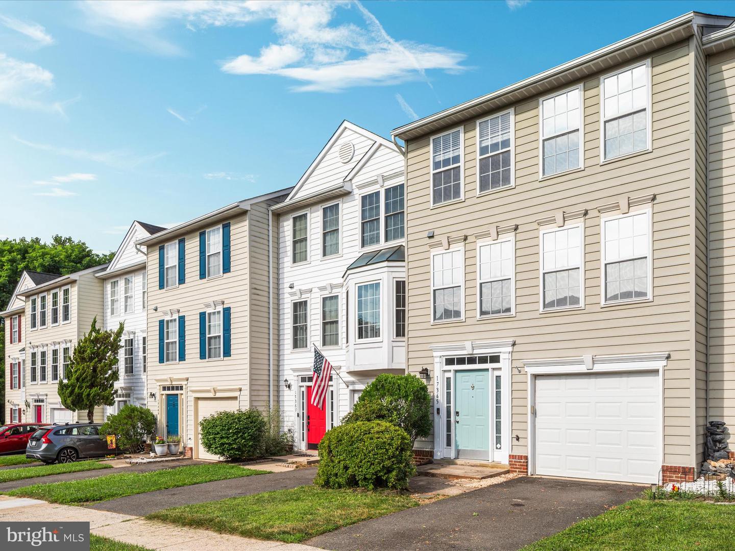 17365 AVION SQ, ROUND HILL, Virginia 20141, 3 Bedrooms Bedrooms, ,2 BathroomsBathrooms,Residential,For sale,17365 AVION SQ,VALO2101242 MLS # VALO2101242