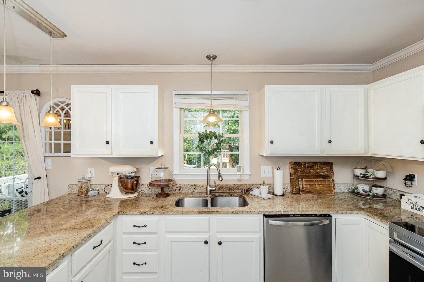4511 CORNWALL CT, FREDERICKSBURG, Virginia 22408, 3 Bedrooms Bedrooms, ,2 BathroomsBathrooms,Residential,For sale,4511 CORNWALL CT,VASP2034482 MLS # VASP2034482