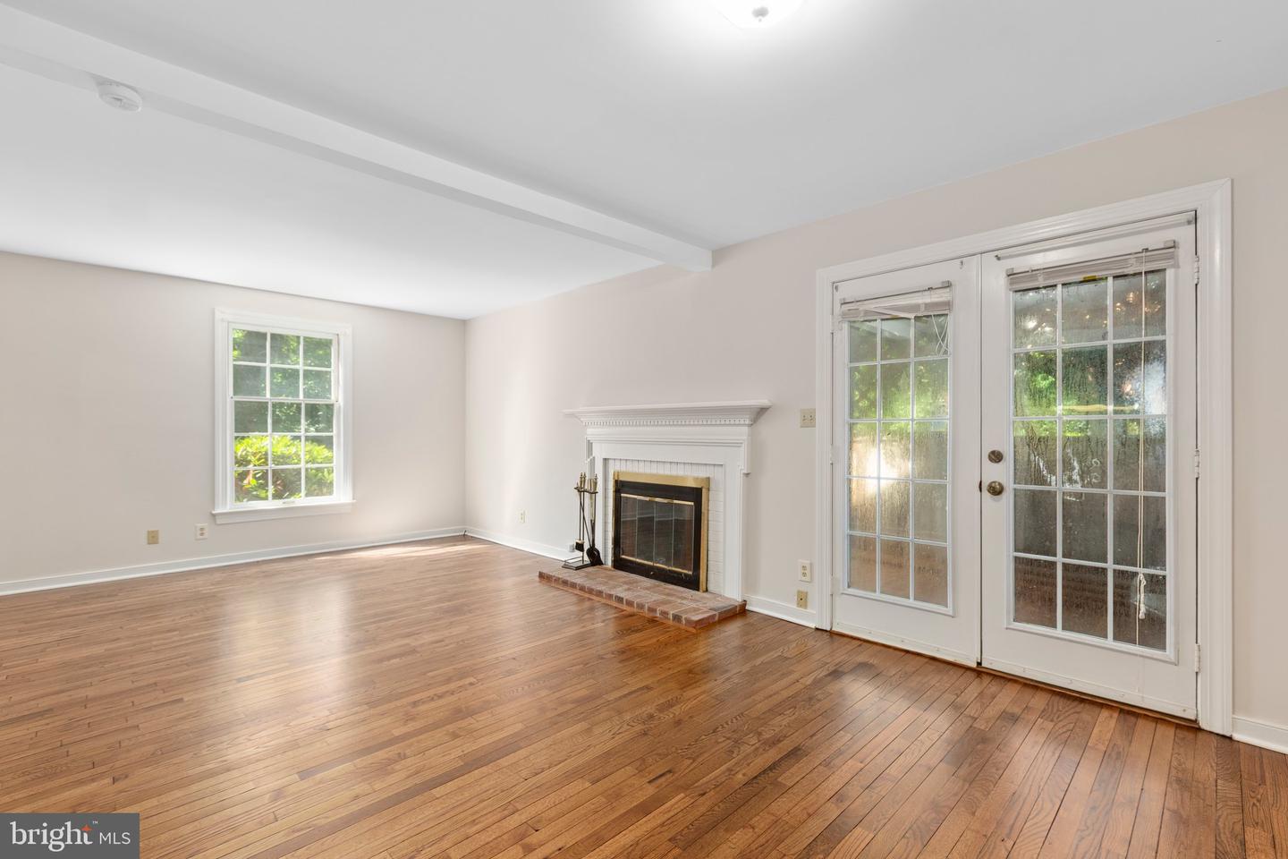 823 COLLEGE AVE, FREDERICKSBURG, Virginia 22401, 2 Bedrooms Bedrooms, ,1 BathroomBathrooms,Residential,For sale,823 COLLEGE AVE,VAFB2008542 MLS # VAFB2008542