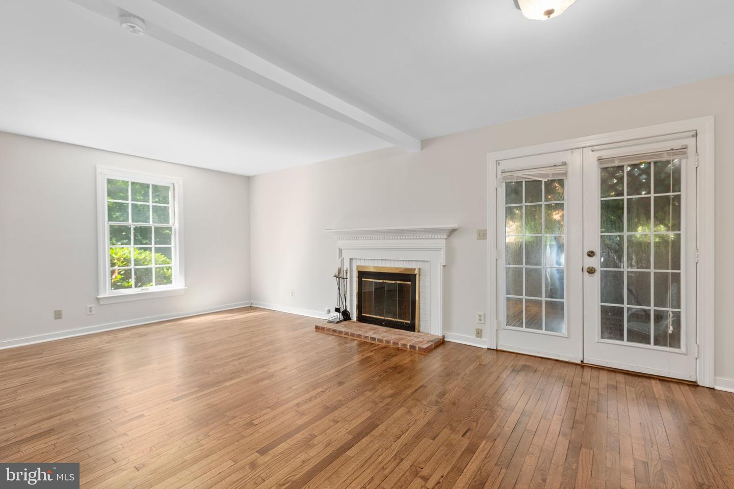 823 COLLEGE AVE, FREDERICKSBURG, Virginia 22401, 2 Bedrooms Bedrooms, ,1 BathroomBathrooms,Residential,For sale,823 COLLEGE AVE,VAFB2008542 MLS # VAFB2008542