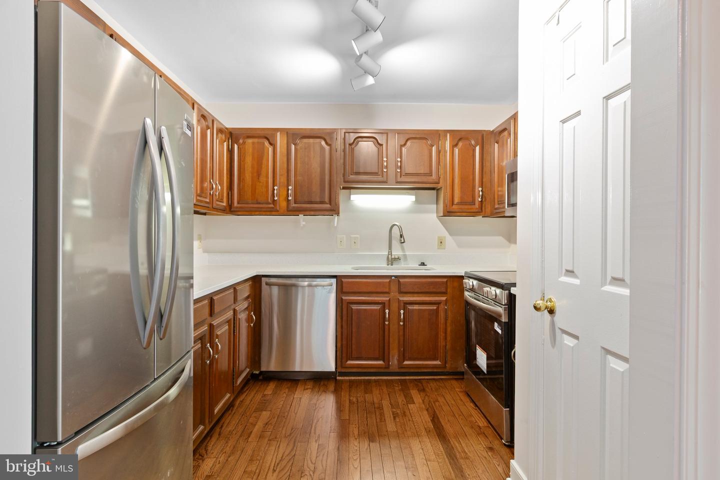 823 COLLEGE AVE, FREDERICKSBURG, Virginia 22401, 2 Bedrooms Bedrooms, ,1 BathroomBathrooms,Residential,For sale,823 COLLEGE AVE,VAFB2008542 MLS # VAFB2008542