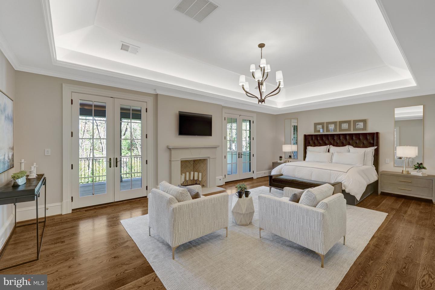 954 MACKALL FARMS LN, MCLEAN, Virginia 22101, 5 Bedrooms Bedrooms, ,5 BathroomsBathrooms,Residential,For sale,954 MACKALL FARMS LN,VAFX2253574 MLS # VAFX2253574