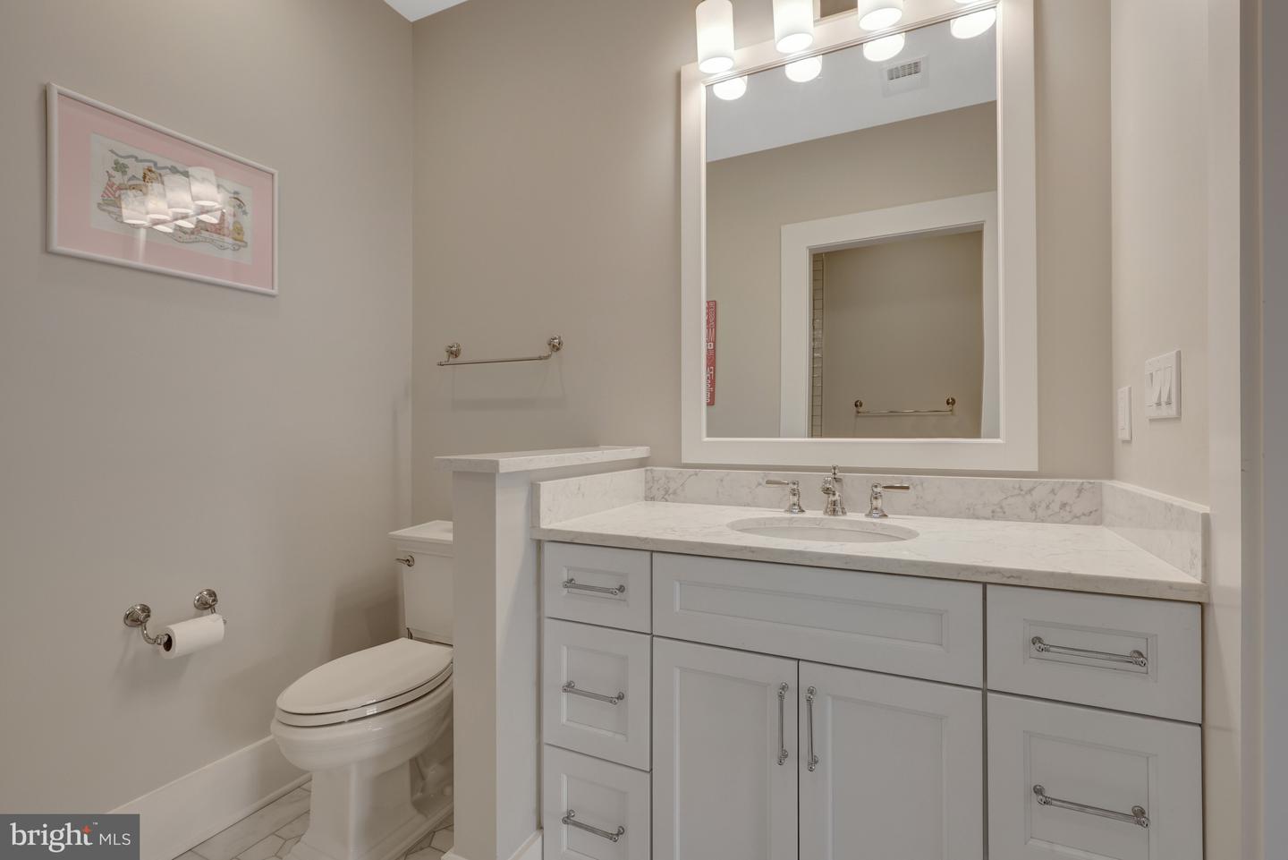 954 MACKALL FARMS LN, MCLEAN, Virginia 22101, 5 Bedrooms Bedrooms, ,5 BathroomsBathrooms,Residential,For sale,954 MACKALL FARMS LN,VAFX2253574 MLS # VAFX2253574