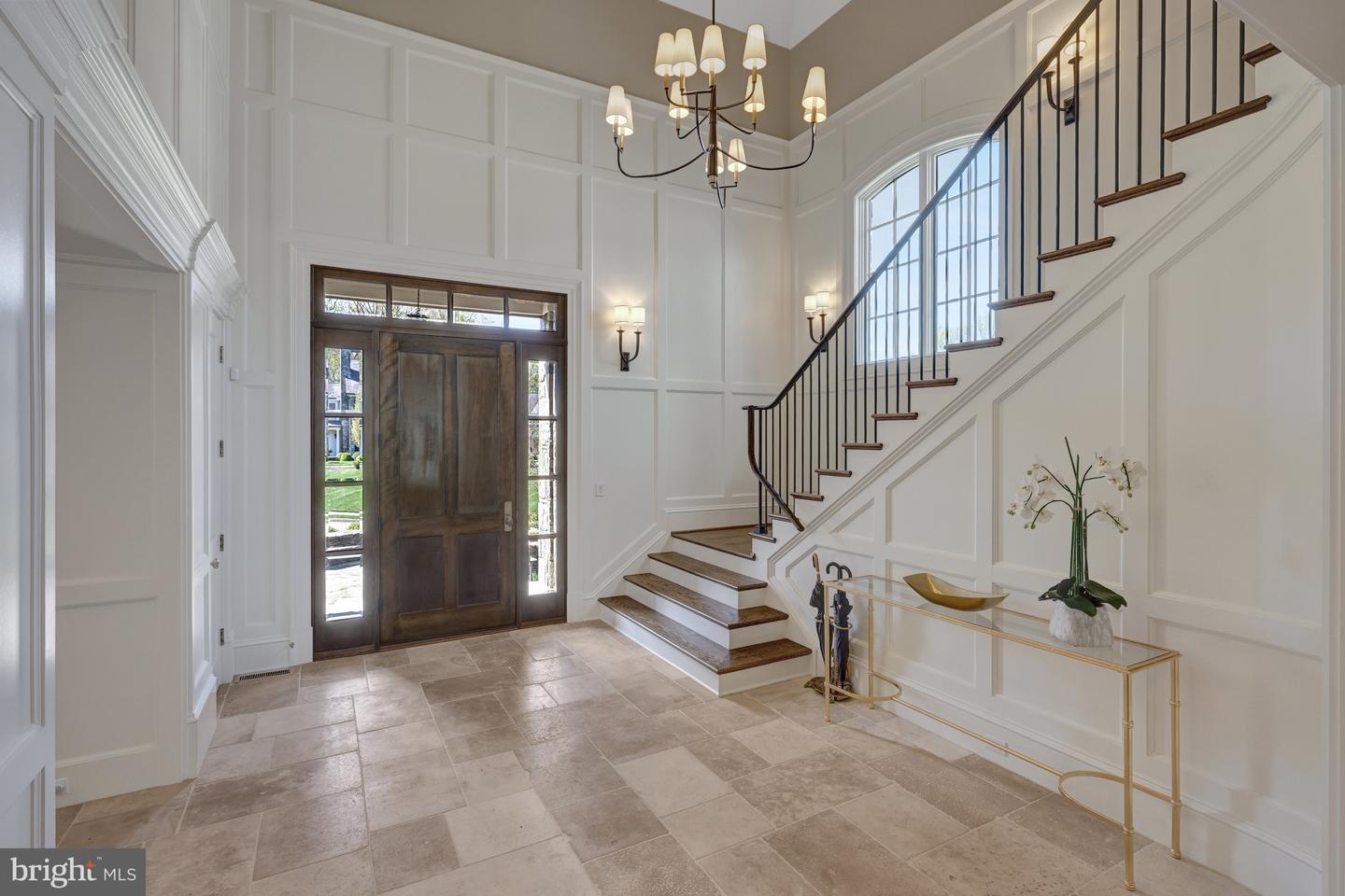 954 MACKALL FARMS LN, MCLEAN, Virginia 22101, 5 Bedrooms Bedrooms, ,5 BathroomsBathrooms,Residential,For sale,954 MACKALL FARMS LN,VAFX2253574 MLS # VAFX2253574