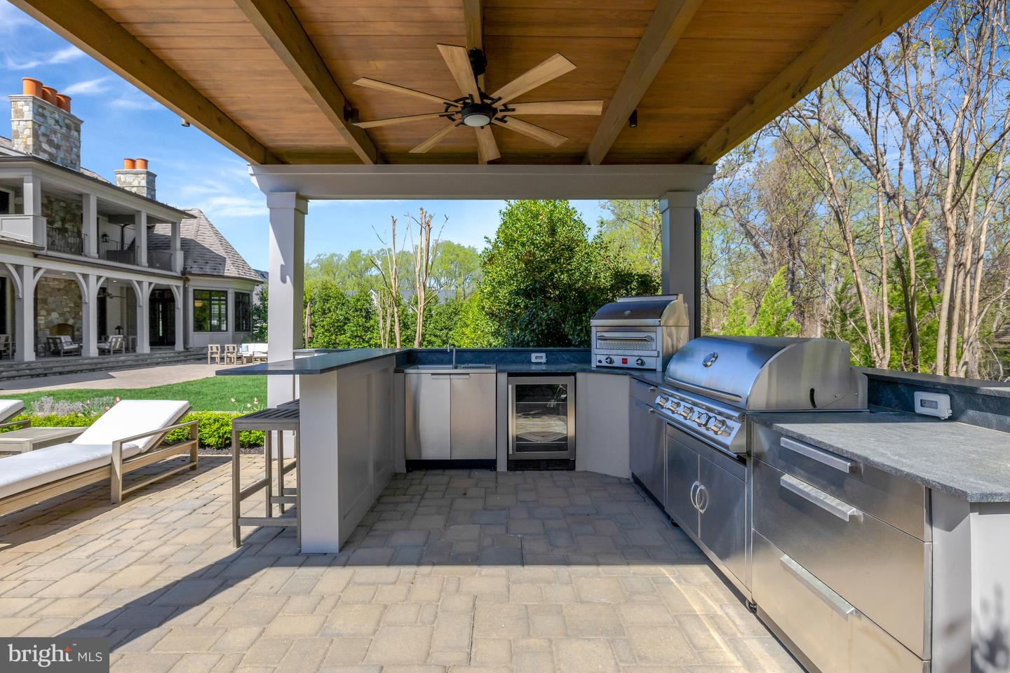 954 MACKALL FARMS LN, MCLEAN, Virginia 22101, 5 Bedrooms Bedrooms, ,5 BathroomsBathrooms,Residential,For sale,954 MACKALL FARMS LN,VAFX2253574 MLS # VAFX2253574
