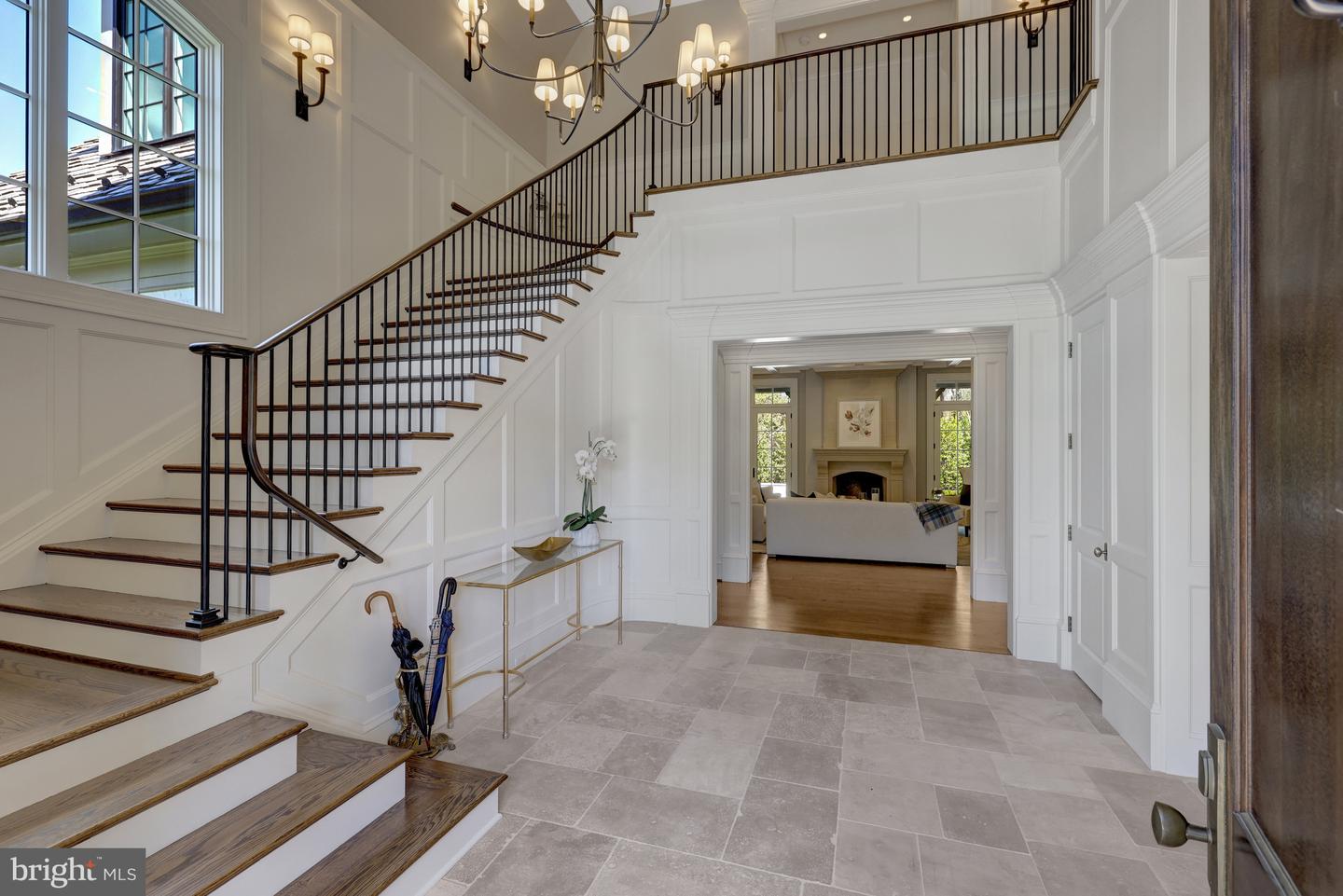 954 MACKALL FARMS LN, MCLEAN, Virginia 22101, 5 Bedrooms Bedrooms, ,5 BathroomsBathrooms,Residential,For sale,954 MACKALL FARMS LN,VAFX2253574 MLS # VAFX2253574