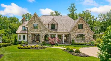 954 MACKALL FARMS LN, MCLEAN, Virginia 22101, 5 Bedrooms Bedrooms, ,5 BathroomsBathrooms,Residential,For sale,954 MACKALL FARMS LN,VAFX2253574 MLS # VAFX2253574