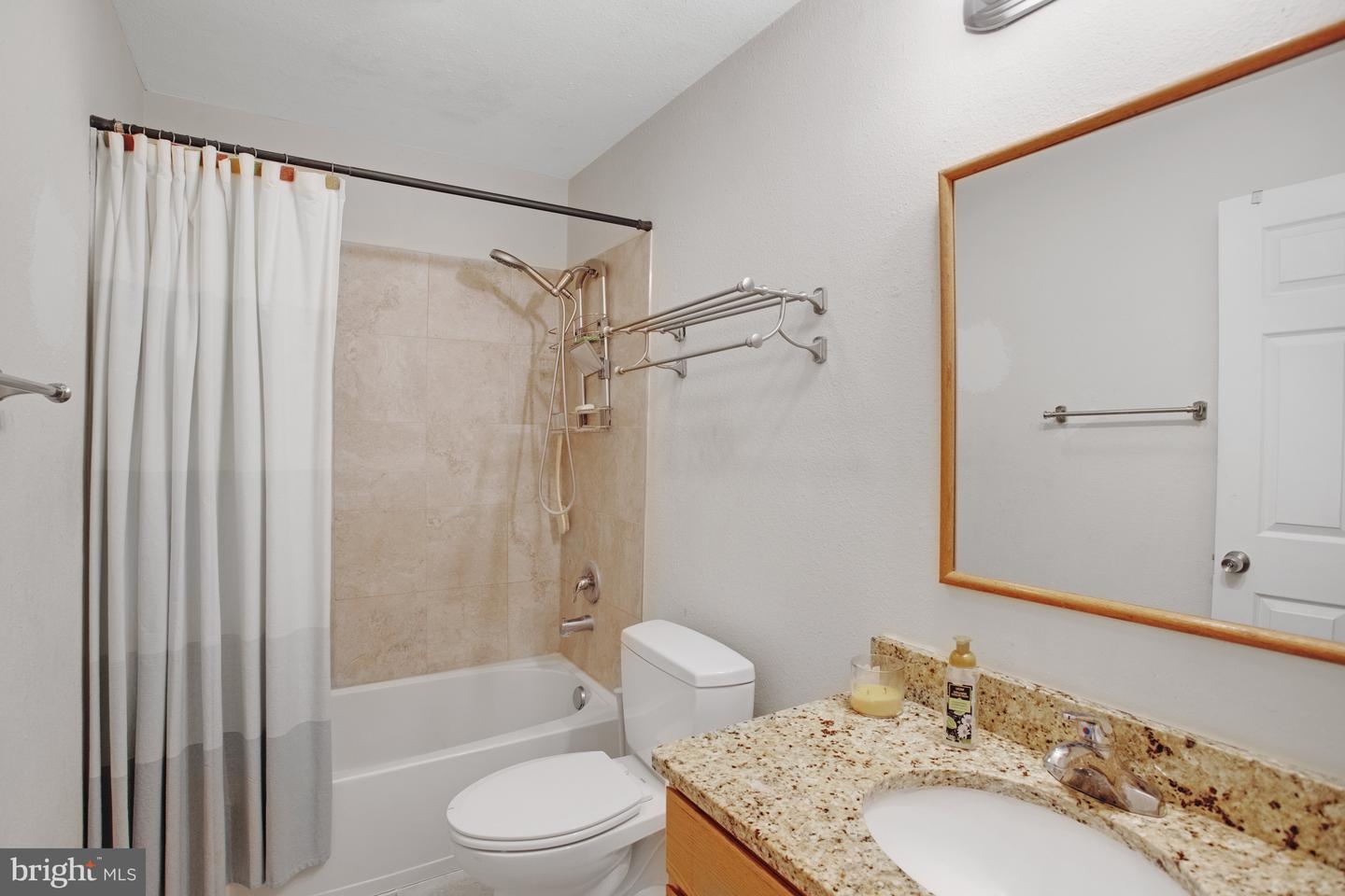 290 HARTLAKE DR, FREDERICKSBURG, Virginia 22406, 3 Bedrooms Bedrooms, ,2 BathroomsBathrooms,Residential,For sale,290 HARTLAKE DR,VAST2040504 MLS # VAST2040504