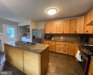 290 HARTLAKE DR, FREDERICKSBURG, Virginia 22406, 3 Bedrooms Bedrooms, ,2 BathroomsBathrooms,Residential,For sale,290 HARTLAKE DR,VAST2040504 MLS # VAST2040504