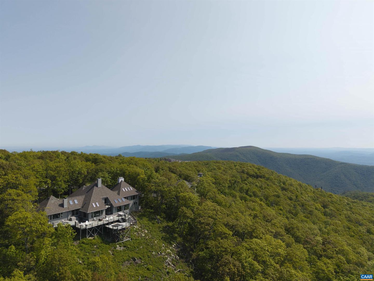 880 DEVILS KNOB LOOP, WINTERGREEN, Virginia 22967, 6 Bedrooms Bedrooms, ,5 BathroomsBathrooms,Residential,For sale,880 DEVILS KNOB LOOP,666428 MLS # 666428