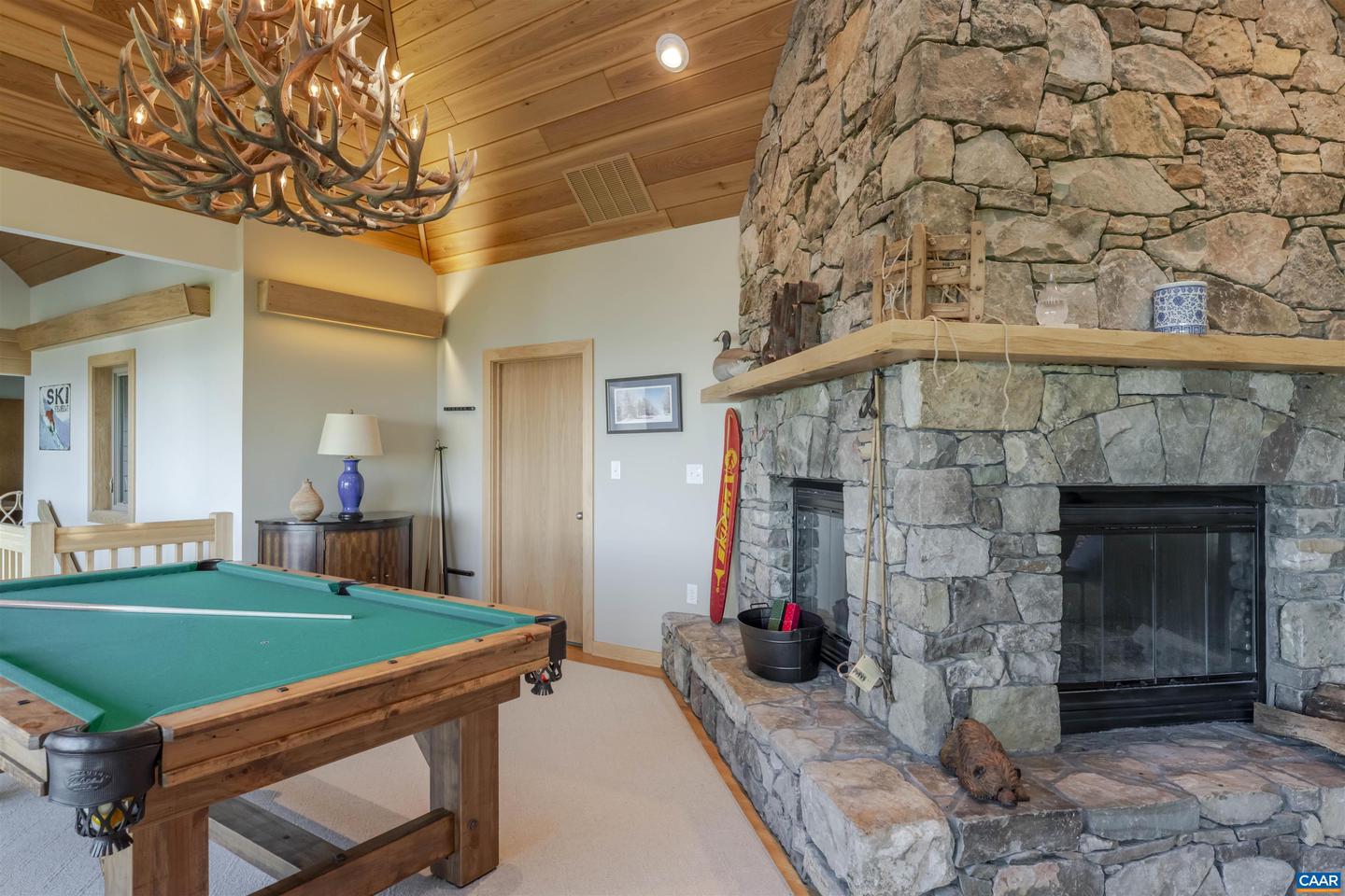 880 DEVILS KNOB LOOP, WINTERGREEN, Virginia 22967, 6 Bedrooms Bedrooms, ,5 BathroomsBathrooms,Residential,For sale,880 DEVILS KNOB LOOP,666428 MLS # 666428