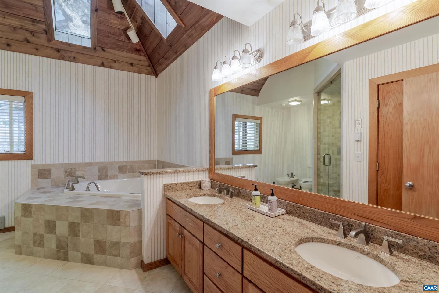 880 DEVILS KNOB LOOP, WINTERGREEN, Virginia 22967, 6 Bedrooms Bedrooms, ,5 BathroomsBathrooms,Residential,For sale,880 DEVILS KNOB LOOP,666428 MLS # 666428
