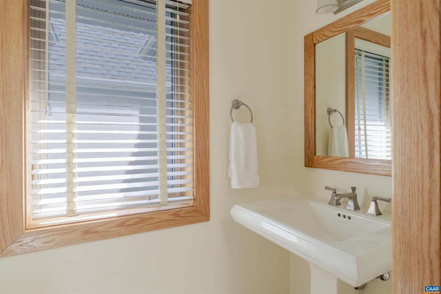 880 DEVILS KNOB LOOP, WINTERGREEN, Virginia 22967, 6 Bedrooms Bedrooms, ,5 BathroomsBathrooms,Residential,For sale,880 DEVILS KNOB LOOP,666428 MLS # 666428