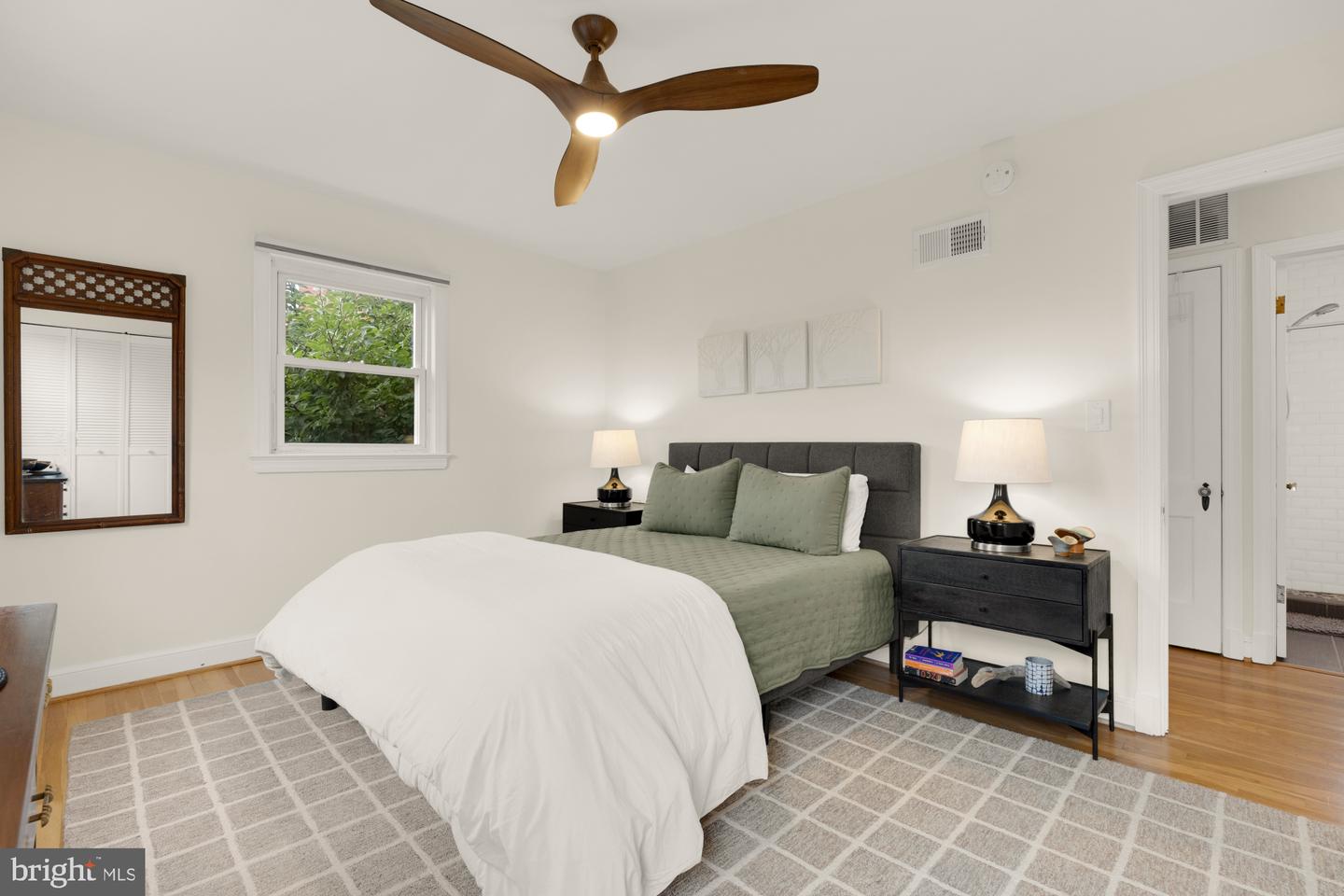 1916 T ST SE, WASHINGTON, District Of Columbia 20020, 2 Bedrooms Bedrooms, ,2 BathroomsBathrooms,Residential,For sale,1916 T ST SE,DCDC2209188 MLS # DCDC2209188