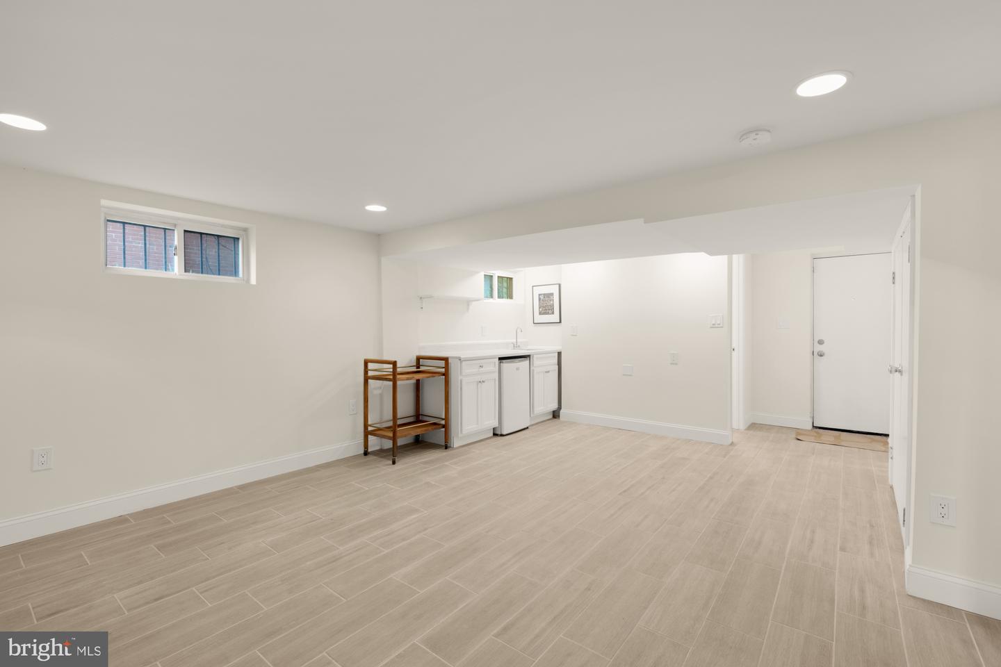 1916 T ST SE, WASHINGTON, District Of Columbia 20020, 2 Bedrooms Bedrooms, ,2 BathroomsBathrooms,Residential,For sale,1916 T ST SE,DCDC2209188 MLS # DCDC2209188