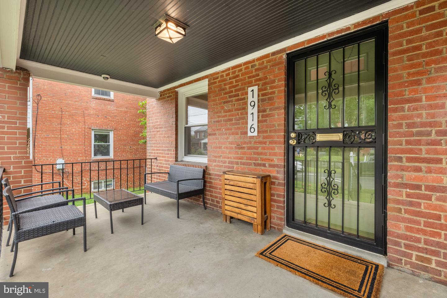 1916 T ST SE, WASHINGTON, District Of Columbia 20020, 2 Bedrooms Bedrooms, ,2 BathroomsBathrooms,Residential,For sale,1916 T ST SE,DCDC2209188 MLS # DCDC2209188