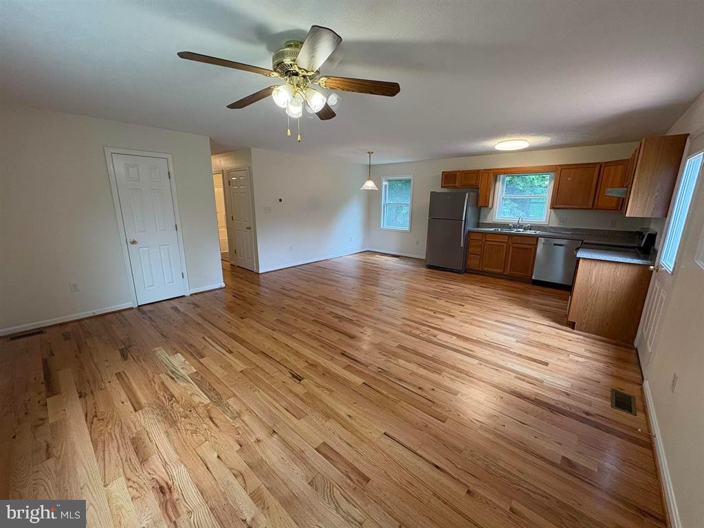 296 BRYCE BLVD, MOUNT JACKSON, Virginia 22842, 3 Bedrooms Bedrooms, ,2 BathroomsBathrooms,Residential,For sale,296 BRYCE BLVD,VASH2011932 MLS # VASH2011932