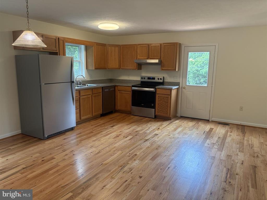 296 BRYCE BLVD, MOUNT JACKSON, Virginia 22842, 3 Bedrooms Bedrooms, ,2 BathroomsBathrooms,Residential,For sale,296 BRYCE BLVD,VASH2011932 MLS # VASH2011932