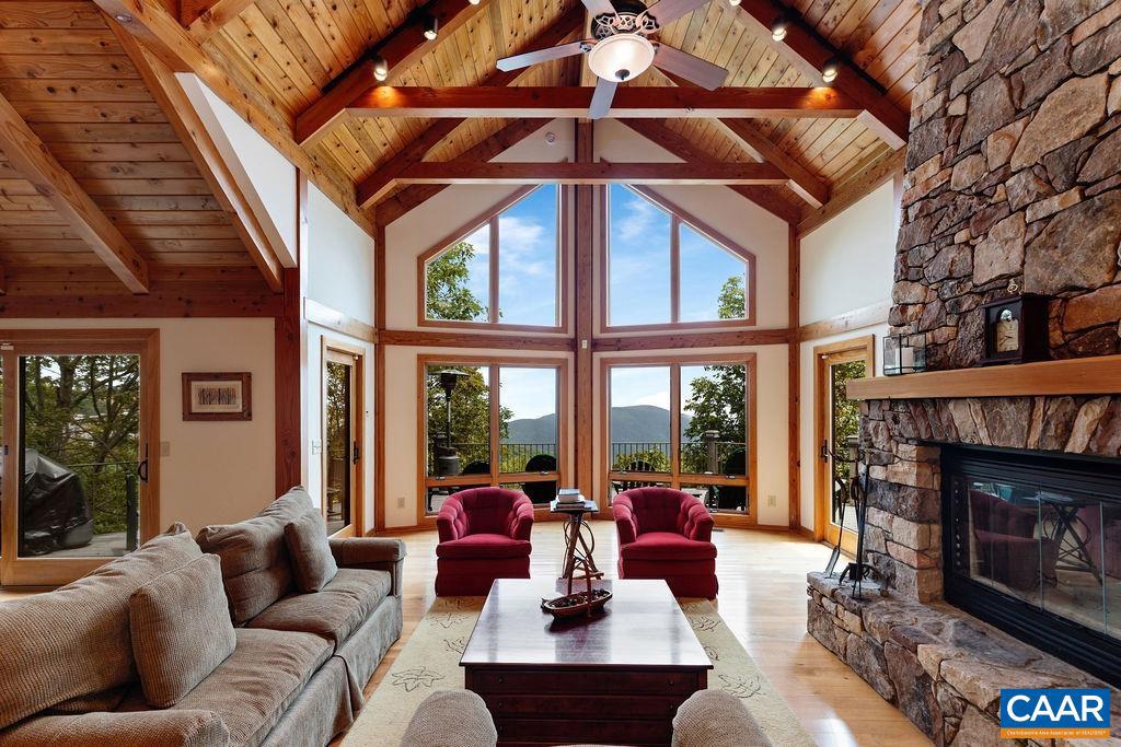 43 KNOB HILL PL, WINTERGREEN RESORT, Virginia 22967, 4 Bedrooms Bedrooms, ,3 BathroomsBathrooms,Residential,For sale,43 KNOB HILL PL,666463 MLS # 666463