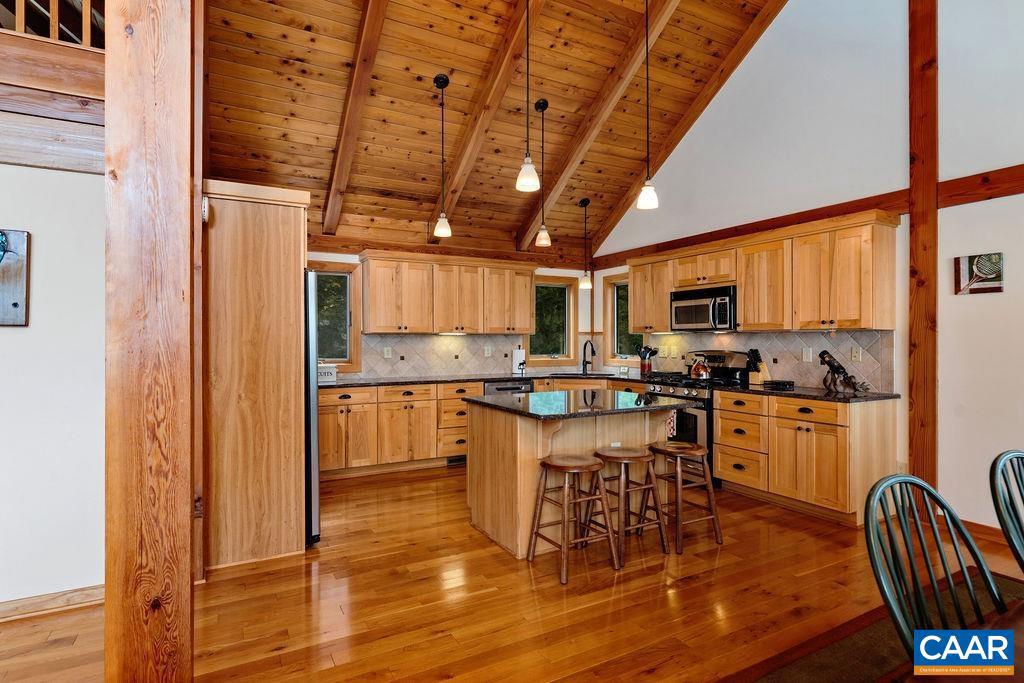 43 KNOB HILL PL, WINTERGREEN RESORT, Virginia 22967, 4 Bedrooms Bedrooms, ,3 BathroomsBathrooms,Residential,For sale,43 KNOB HILL PL,666463 MLS # 666463