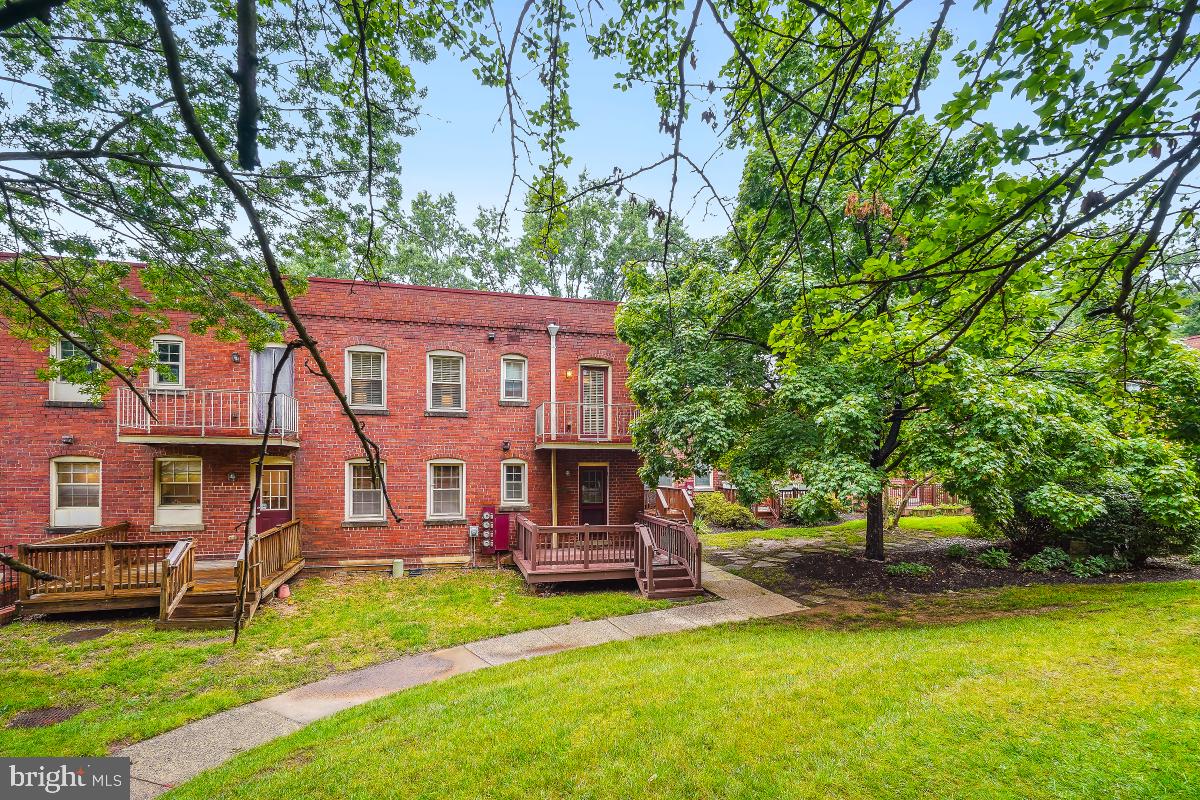 1305 E ABINGDON DR #3, ALEXANDRIA, Virginia 22314, 1 Bedroom Bedrooms, ,1 BathroomBathrooms,Residential,For sale,1305 E ABINGDON DR #3,VAAX2037656 MLS # VAAX2037656
