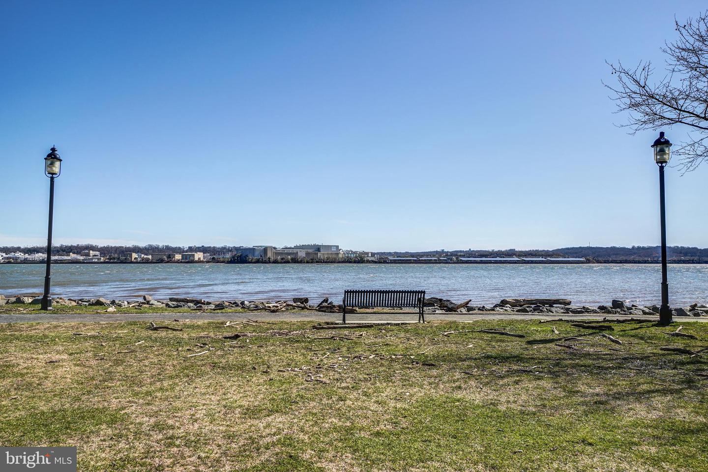 1305 E ABINGDON DR #3, ALEXANDRIA, Virginia 22314, 1 Bedroom Bedrooms, ,1 BathroomBathrooms,Residential,For sale,1305 E ABINGDON DR #3,VAAX2037656 MLS # VAAX2037656