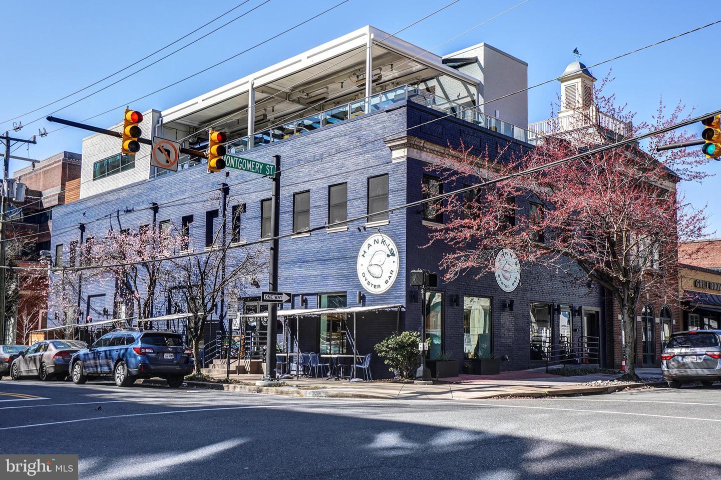 1305 E ABINGDON DR #3, ALEXANDRIA, Virginia 22314, 1 Bedroom Bedrooms, ,1 BathroomBathrooms,Residential,For sale,1305 E ABINGDON DR #3,VAAX2037656 MLS # VAAX2037656