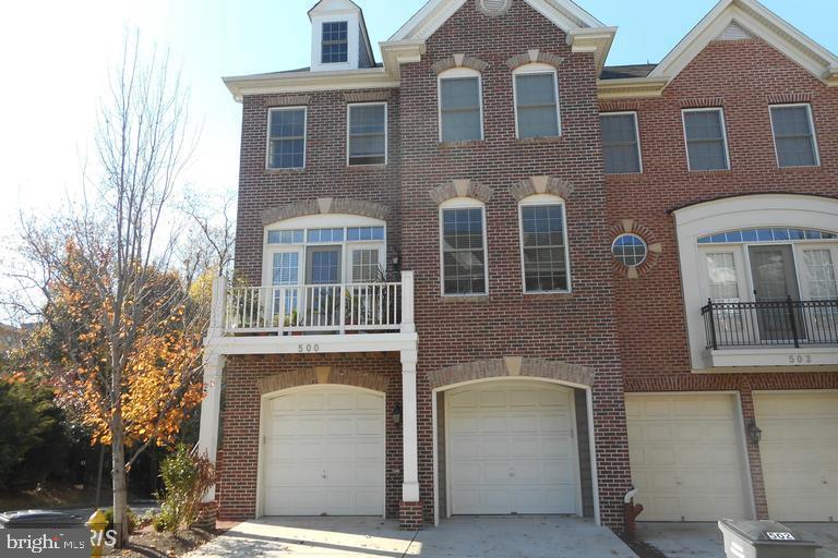 500 TRIADELPHIA WAY #500, ALEXANDRIA, Virginia 22312, 3 Bedrooms Bedrooms, ,2 BathroomsBathrooms,Residential,For sale,500 TRIADELPHIA WAY #500,VAAX2042506 MLS # VAAX2042506
