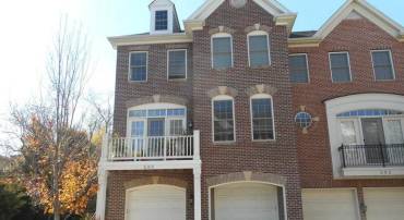 500 TRIADELPHIA WAY #500, ALEXANDRIA, Virginia 22312, 3 Bedrooms Bedrooms, ,2 BathroomsBathrooms,Residential,For sale,500 TRIADELPHIA WAY #500,VAAX2042506 MLS # VAAX2042506