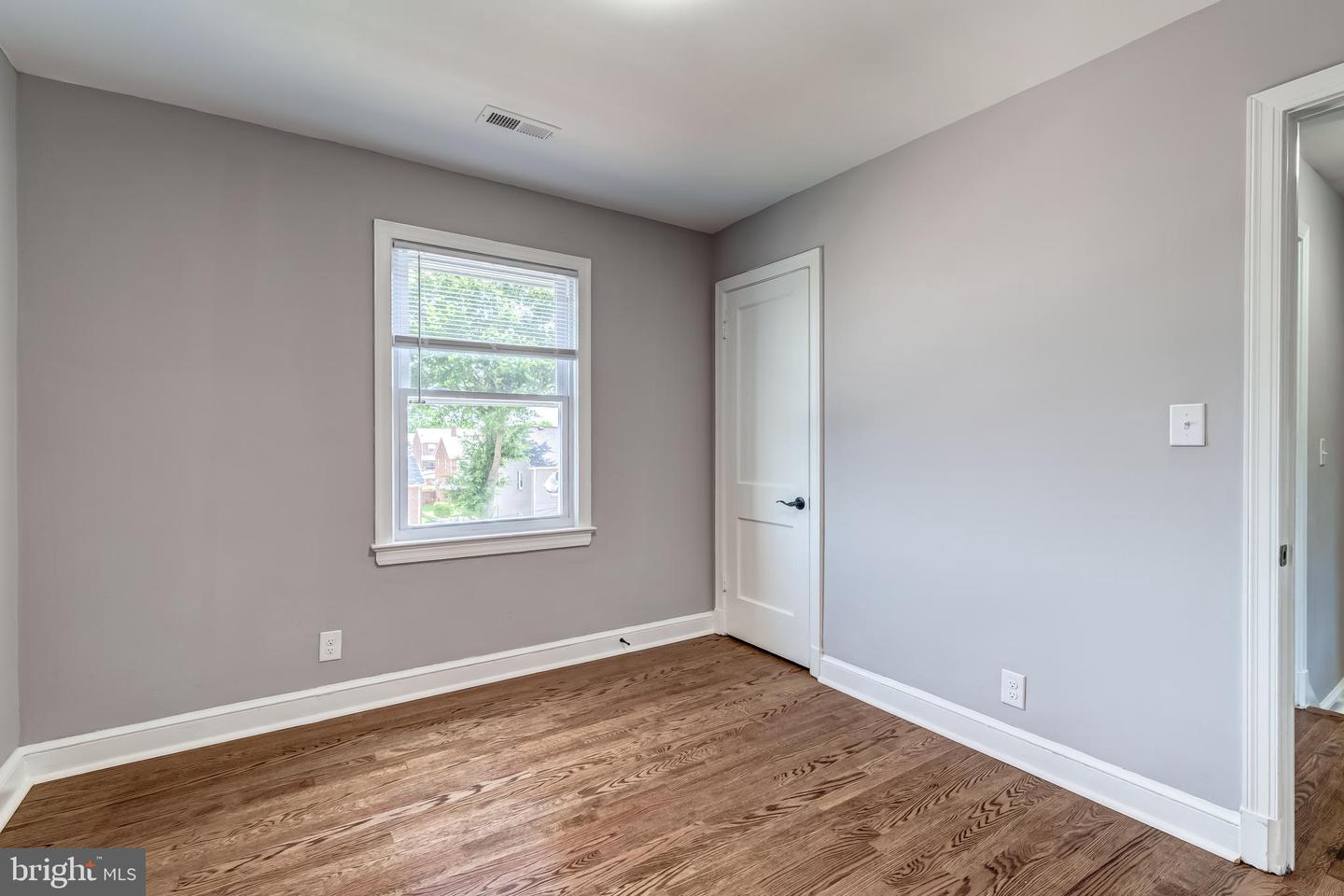 1902 GOOD HOPE RD SE, WASHINGTON, District Of Columbia 20020, 3 Bedrooms Bedrooms, ,2 BathroomsBathrooms,Residential,For sale,1902 GOOD HOPE RD SE,DCDC2193890 MLS # DCDC2193890