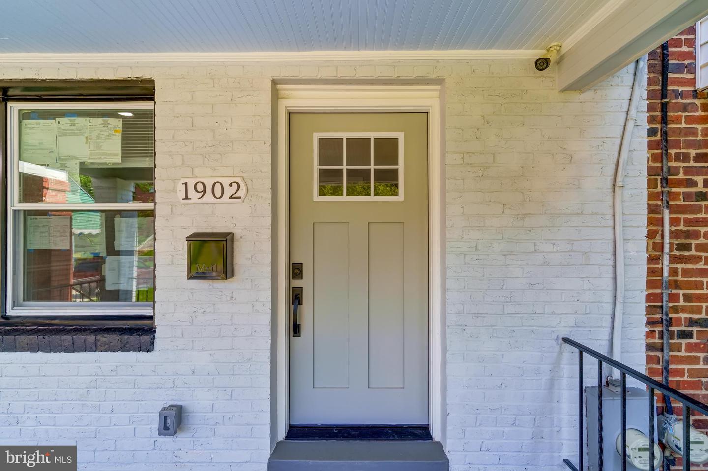 1902 GOOD HOPE RD SE, WASHINGTON, District Of Columbia 20020, 3 Bedrooms Bedrooms, ,2 BathroomsBathrooms,Residential,For sale,1902 GOOD HOPE RD SE,DCDC2193890 MLS # DCDC2193890