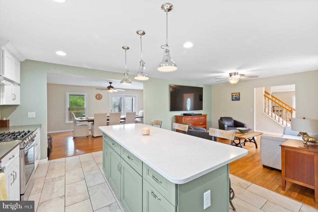 13001 COUNTRY VIEW LN, AMISSVILLE, Virginia 20106, 5 Bedrooms Bedrooms, ,3 BathroomsBathrooms,Residential,13001 COUNTRY VIEW LN,VACU2010960 MLS # VACU2010960