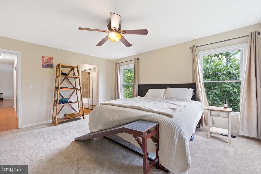 13001 COUNTRY VIEW LN, AMISSVILLE, Virginia 20106, 5 Bedrooms Bedrooms, ,3 BathroomsBathrooms,Residential,13001 COUNTRY VIEW LN,VACU2010960 MLS # VACU2010960