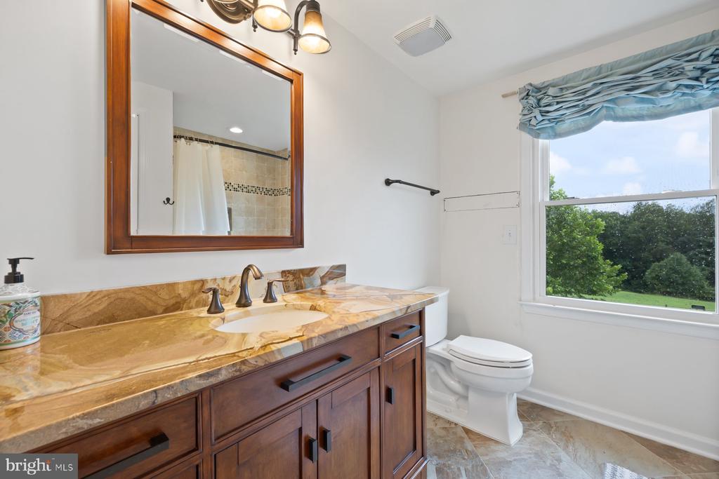 13001 COUNTRY VIEW LN, AMISSVILLE, Virginia 20106, 5 Bedrooms Bedrooms, ,3 BathroomsBathrooms,Residential,13001 COUNTRY VIEW LN,VACU2010960 MLS # VACU2010960