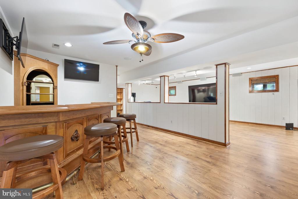13001 COUNTRY VIEW LN, AMISSVILLE, Virginia 20106, 5 Bedrooms Bedrooms, ,3 BathroomsBathrooms,Residential,13001 COUNTRY VIEW LN,VACU2010960 MLS # VACU2010960