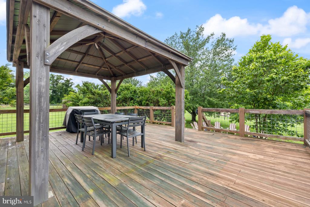 13001 COUNTRY VIEW LN, AMISSVILLE, Virginia 20106, 5 Bedrooms Bedrooms, ,3 BathroomsBathrooms,Residential,13001 COUNTRY VIEW LN,VACU2010960 MLS # VACU2010960