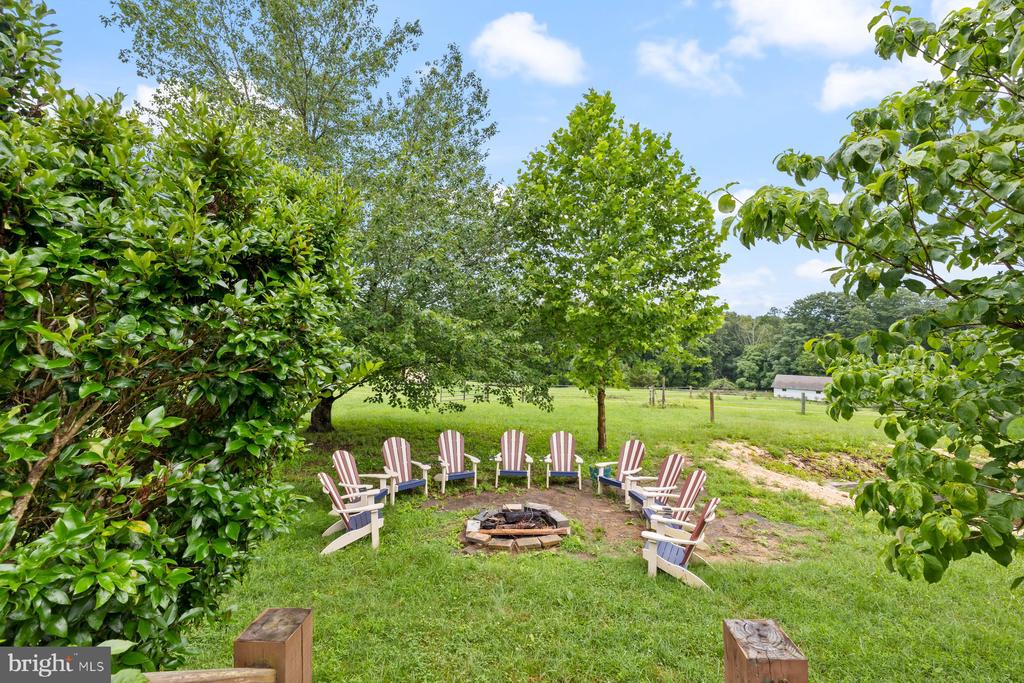 13001 COUNTRY VIEW LN, AMISSVILLE, Virginia 20106, 5 Bedrooms Bedrooms, ,3 BathroomsBathrooms,Residential,13001 COUNTRY VIEW LN,VACU2010960 MLS # VACU2010960