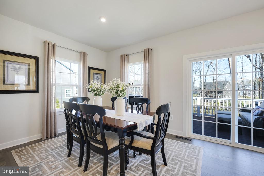 10909 GREEN LEAF RUN, SPOTSYLVANIA, Virginia 22551, 4 Bedrooms Bedrooms, ,3 BathroomsBathrooms,Residential,10909 GREEN LEAF RUN,VASP2034540 MLS # VASP2034540