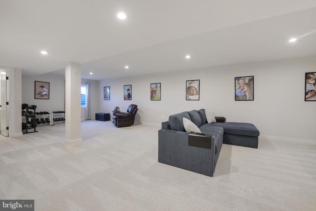 10909 GREEN LEAF RUN, SPOTSYLVANIA, Virginia 22551, 4 Bedrooms Bedrooms, ,3 BathroomsBathrooms,Residential,10909 GREEN LEAF RUN,VASP2034540 MLS # VASP2034540
