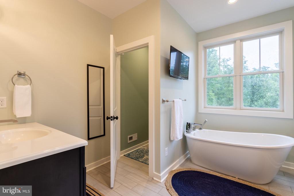 306 GATE RD, MADISON, Virginia 22727, 4 Bedrooms Bedrooms, ,2 BathroomsBathrooms,Residential,306 GATE RD,VAMA2002320 MLS # VAMA2002320