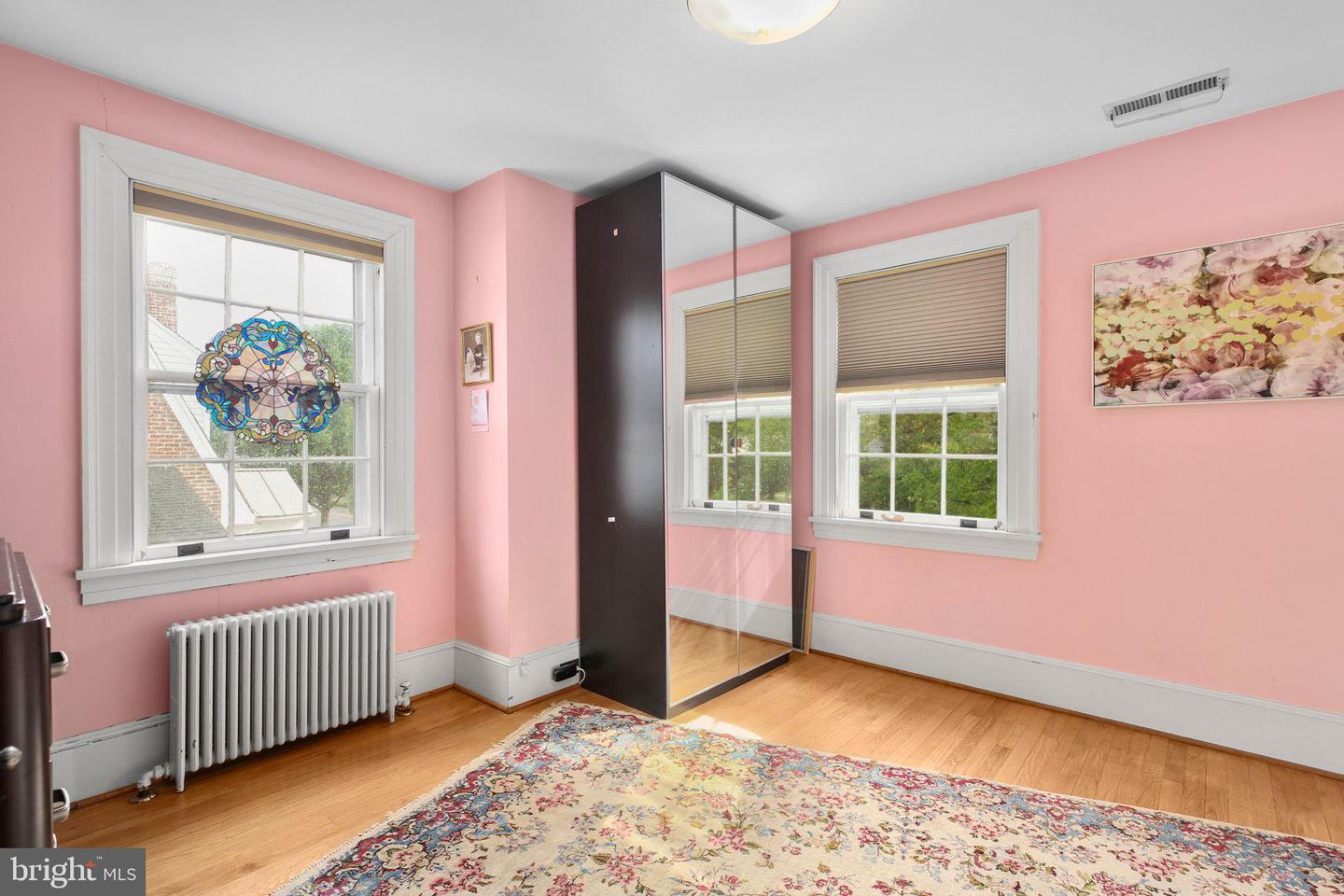 1107 KENMORE AVE, FREDERICKSBURG, Virginia 22401, 4 Bedrooms Bedrooms, ,1 BathroomBathrooms,Residential,For sale,1107 KENMORE AVE,VAFB2008296 MLS # VAFB2008296