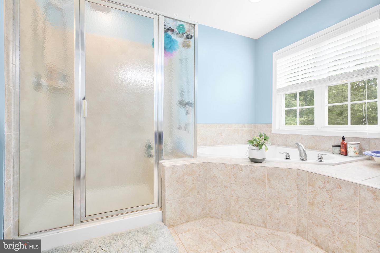 550 LONG MEADOW DR, FREDERICKSBURG, Virginia 22406, 4 Bedrooms Bedrooms, ,2 BathroomsBathrooms,Residential,For sale,550 LONG MEADOW DR,VAST2039208 MLS # VAST2039208