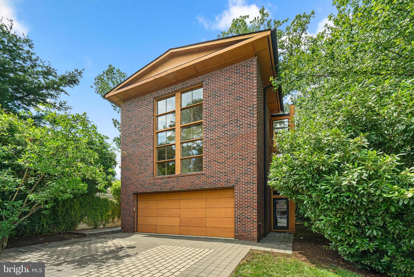 2504 BUCKELEW DR, FALLS CHURCH, Virginia 22046, 4 Bedrooms Bedrooms, ,3 BathroomsBathrooms,Residential,For sale,2504 BUCKELEW DR,VAFX2243774 MLS # VAFX2243774